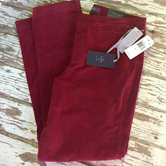 Corynna Velvet Ankle Pant - Picture 3 of 3